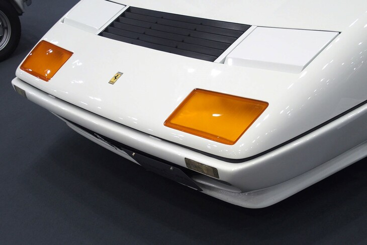 フェラーリ512 BBi（1981年）／Lusso Cars