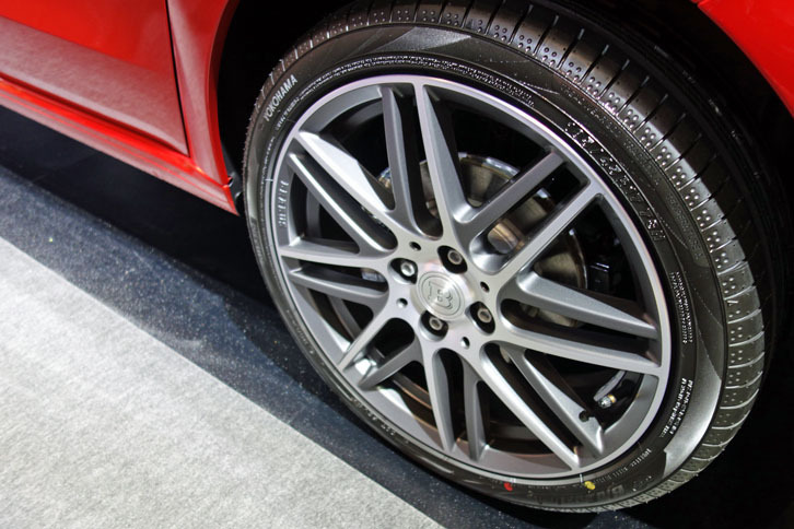 スマートBRABUSフォーフォー エクスクルーシブリミテッド