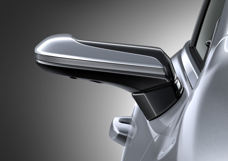 レクサスES（デジタルアウターミラー）