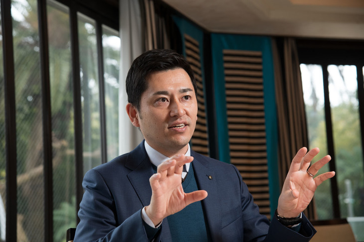 フォロワーの登場を好意的に受け止めている高羽氏。デザイナー的には、「同じ形のものが並んでいるより、いろいろなものがあったほうがいい」とのこと。