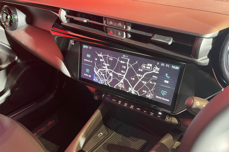 アルファ・ロメオ・ジュニア（センターディスプレイ）