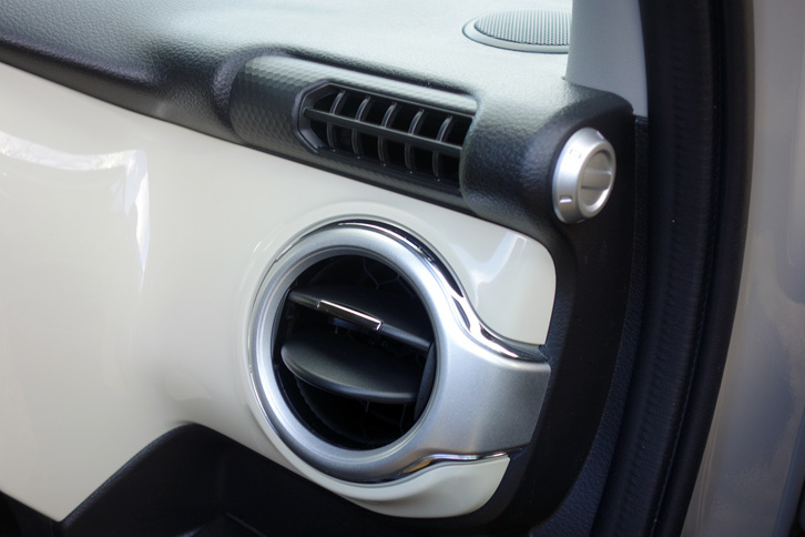 スズキ・クロスビー ハイブリッドMZ（インテリア）