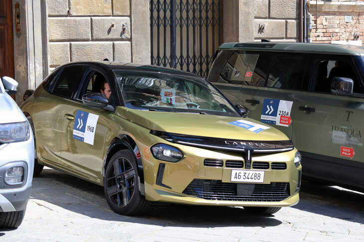 ランチアがサポートカーとして投入した新型「イプシロン」のマイルドハイブリッド仕様。