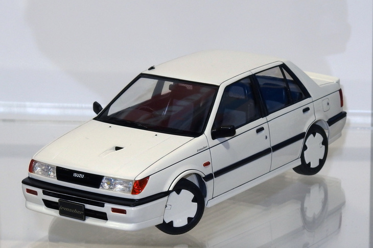 ハセガワの1/24「いすゞ・ジェミニ イルムシャーターボ」（JT150）。発売中の「同イルムシャーDOHC」「同ZZ ハンドリング・バイ・ロータス」に続くバリエーション。2018年11月発売予定で価格は3456円。