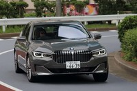 渋滞時のハンズオフ機能付き運転システムが備わるなど、ADAS系装備も最新のものにアップデートされた。