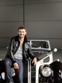 2015年4月、BMWがサポートするオペレッタのツアーに際して撮影されたオフィシャル写真。