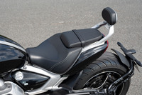 インディアン・スカウト ローグ（6MT）／トライアンフ・ロケット3 GT（6MT）／BMW R1250RS（6MT）【試乗記】の画像