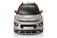 最新のシトロエンデザインにSUV風味をトッピング　新型車「シトロエンC3エアクロスSUV」発売の画像