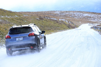 ドライ路面でも雪道でも十分に満足できる性能を見せた「ベクター4シーズンズ」。季節の変化が大きな日本のユーザーにとって、新しい選択肢となりそうだ。