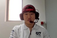 シーズンオフ中に日本への帰国を果たすも、感染対策による隔離期間もあり、母国を満喫できたのは数日だけだったとか。友達とカニを食べリフレッシュしたと話す角田選手は、21歳の青年に戻っていた。