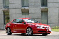 アルファ・ロメオ・アルファGT 3.2 V6 24V（FF/6MT）【ブリーフテスト】の画像