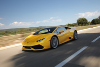 試乗コースは、サンターガタ・ボロネーゼからフランス南部マルセイユ近郊のポールリカール・サーキットまでの約600km。
    