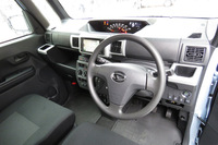 「D“デラックスSA II”」のインストゥルメントパネルまわり。