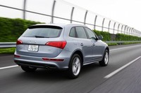 【スペック】3.2 FSI クワトロ：全長×全幅×全高＝4650×1900×1660mm／ホイールベース＝2810mm／車重＝1960kg／駆動方式＝4WD／3.2リッターV6DOHC24バルブ（270ps/6500rpm、33.7kgm/3000-5000rpm）／価格＝660.0万円（テスト車＝794.0万円／S-lineパッケージ＝42.0万円／電動パノラマサンルーフ＝24.0万円／バング＆オルフセンサウンドシステム＝15.0万円／オートマチックテールゲート＝9.0万円／アウディドライブセレクト＝44.0万円）