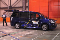 【Movie】「マークX」＆「ステップワゴン」がグシャッ！ JNCAP公開衝突試験映像の画像