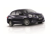 「ホンダ・ブリオ アメイズ」