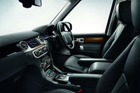 ディスカバリーにオフロード性能を高めた限定車の画像