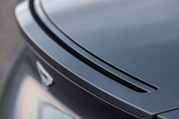 英アストン、V12ターボ搭載のDB11を発表【ジュネーブショー2016】の画像