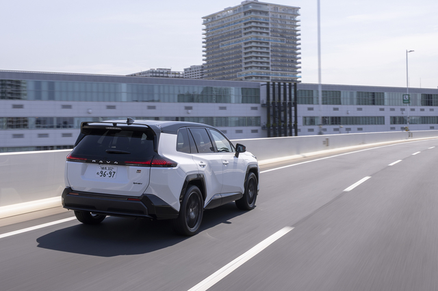トヨタRAV4 GRスポーツ（4WD/CVT）【試乗記】 これぞTOYOTAの看板商品