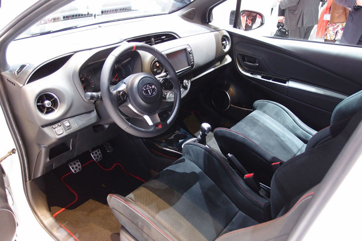 トヨタ・ヤリスGRMN