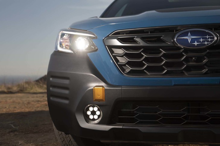 スバル・アウトバック ウィルダネス（フロントマスク）