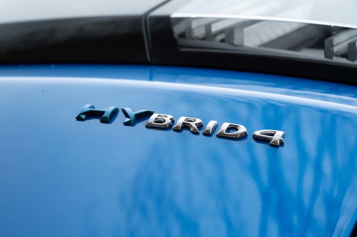 プジョー3008 GTハイブリッド4