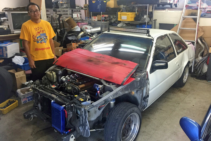 クマは現在も自分で“ハコ替え”を行い、ドリフトの聖地、福島のエビスサーキットへ出撃している。