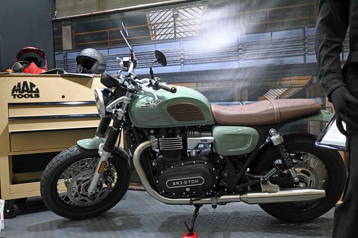 ブリクストン・クロムウェル1200