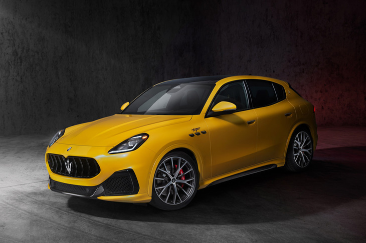 マセラティ・グレカーレ トロフェオ