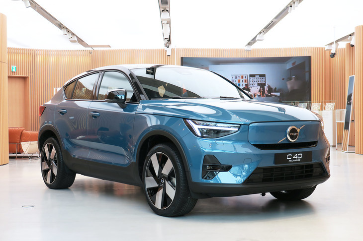 ボルボC40リチャージ（エクステリア）