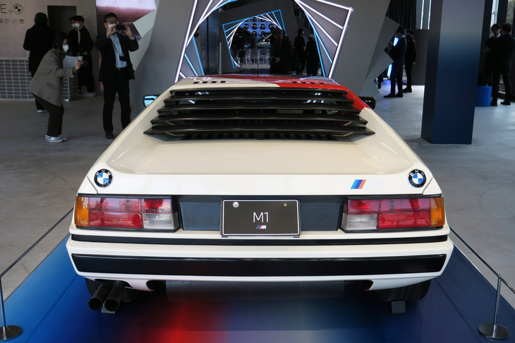 BMW M1（リア）
