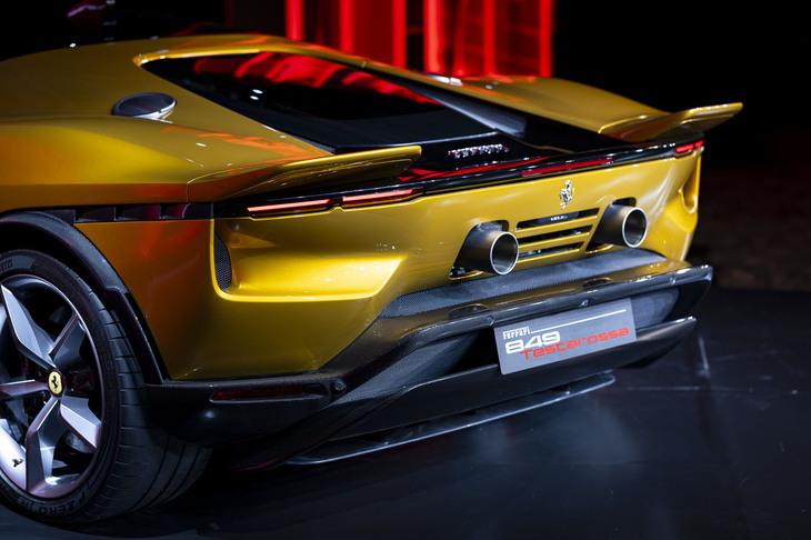 フェラーリ849テスタロッサ（リアビュー）