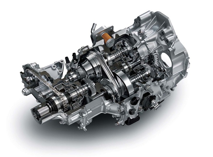 今回新たに開発された、FR車用CVT。コンパクトなトランスミッションであるため、省スペース性にも寄与するという。