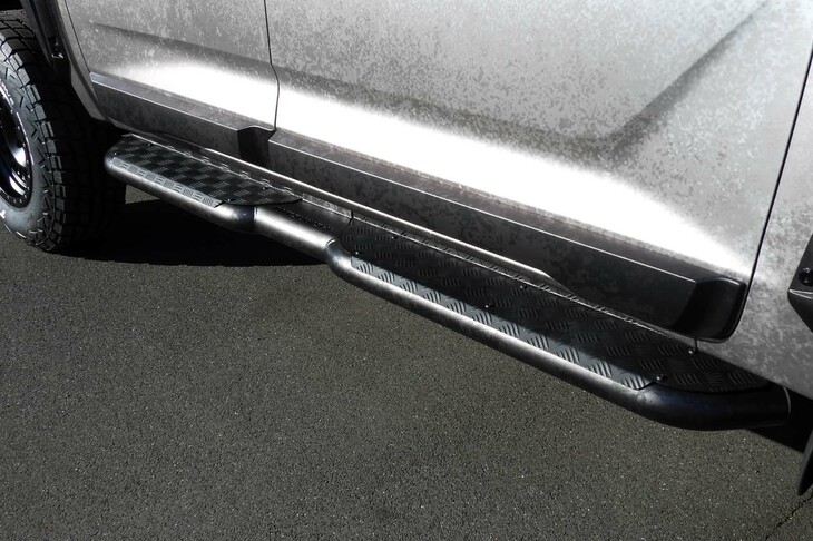 三菱トライトンSNOW SHREDDER CONCEPT（サイドドアガーニッシュ＆アンダーライドプロテクション）