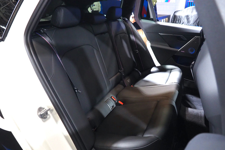 BMW M5 M xDriveツーリング（2026年BMW＆MINI Racing先導モデル）