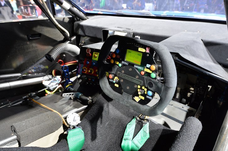 SUBARU BRZ GT300 2016（コックピット）