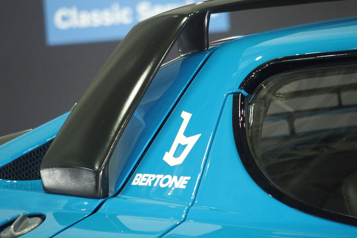 ランチア・ストラトスHFストラダーレ（1975年）