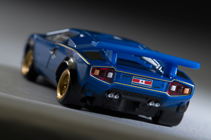 「ウルフ・カウンタック」を注文したウォルター・ウルフはカナダの実業家であり、石油をはじめ、建設業やたばこなどさまざまな事業を手がけた。（写真＝郡大二郎）