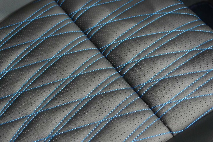 日産エクストレイルAUTECH e-4ORCE アドバンストパッケージ（フロントシート）