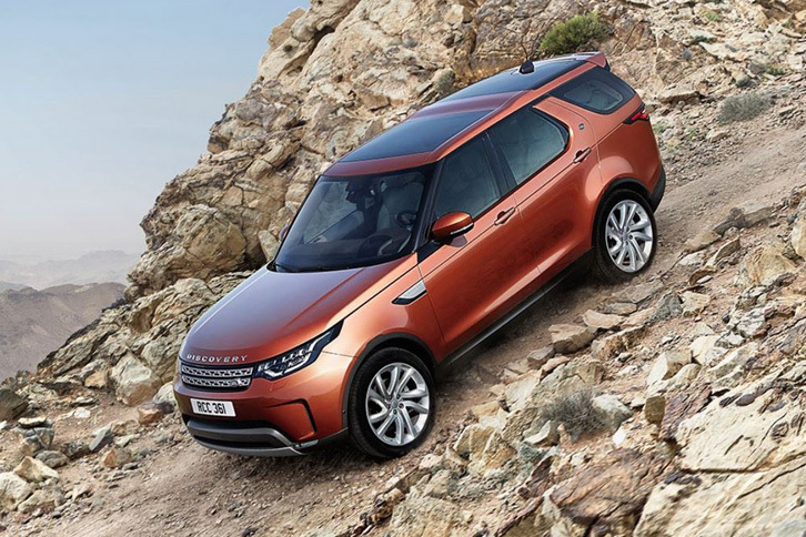 滑りやすい斜面を安全に下ることのできる、ヒルディセントコントロール機能も備わる。