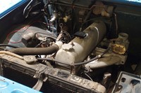 「プリンス・グロリア スーパー6」に搭載される最高出力105psの2リッター直6エンジン。国産市販乗用車用として、初めて100psオーバーの性能を有したエンジンである。