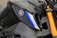 トルクフルなエンジンと俊敏なハンドリングが織りなす、高い機動性が自慢のヤマハの「MT」シリーズ。現在では「MT-25」から「MT-10」まで、全5モデルがラインナップされる。