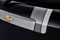 ブラックでキメた「シボレー・キャプティバ」限定発売の画像