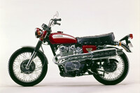 「ホンダCL」シリーズのオリジンにあたるのは、1960～1970年代に販売された、一連のスクランブラーモデルだ。写真は1970年9月に発売された「ホンダ・ドリームCL450」。