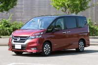 「プロパイロット」が初めて採用された、5代目「日産セレナ」。