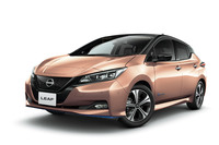 「日産リーフ」一部仕様変更　フラットデザインの新たなブランドエンブレムに