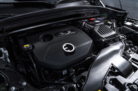 前輪の駆動と発電によるバッテリー充電を担う、1.5リッター直3ガソリンターボエンジン。最高出力136ps、最大トルク220Nmを発生する。