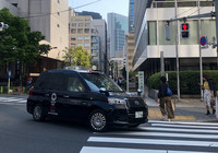 銀座の日産自動車旧本社前で。2018年4月。
