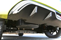 ディフェンダー130アウトバウンド（4WD/8AT）／フィアット・ドブロ（FF/8AT）／アバルト500eツーリスモ カブリオレ（FWD）【試乗記】の画像