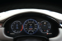 メーターは「ATS」などと同じデジタル表示。複数の表示レイアウトの中から、使いやすいものを選ぶことができる。（クリックすると、表示の切り替わる様子が見られます）
    